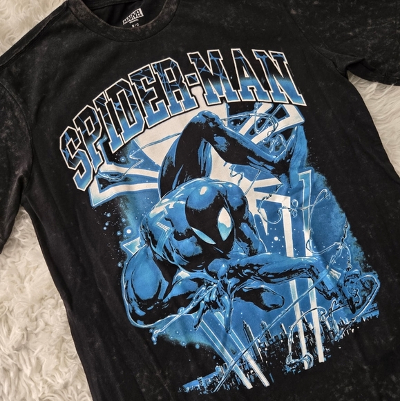 Marvel Spiderman Mens graphic tee. Size Small. New. - Picture 2 of 7